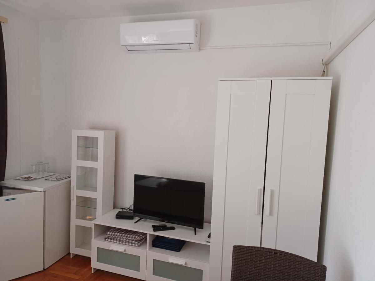 Janko Apartman Hotel Siófok Eksteriør billede